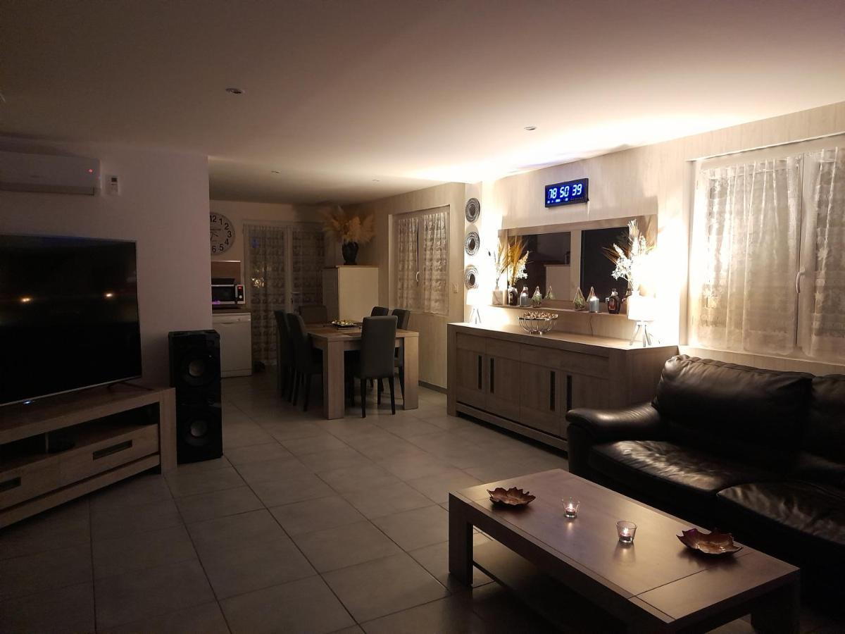Apartamento Les Pieds Dans L'Eau Sainte-Marie-la-Mer Exterior foto